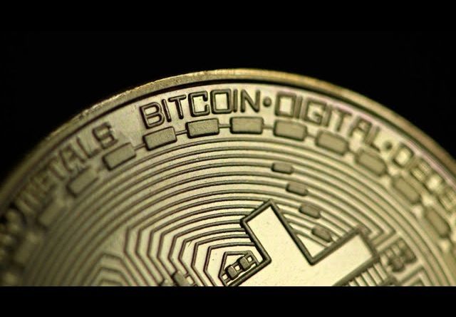 Bitcoin Is Not Money, Pimco's Crescenzi Says