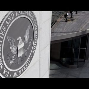 SEC's Clayton Says U.S. Is 'Far Superior' in Market Regulation