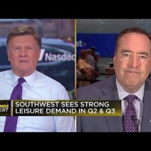 Southwest Airlines reports first-quarter earnings, beats revenue estimates