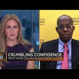 CEO confidence crumbles amid high inflation, survey finds