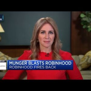 Charlie Munger blasts Robinhood, company fires back