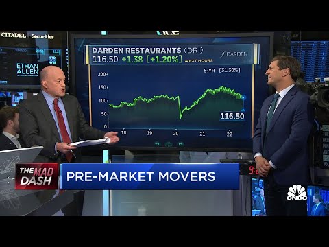 Darden Restaurants is a textbook example of how to 'beat the bears,' says Jim Cramer