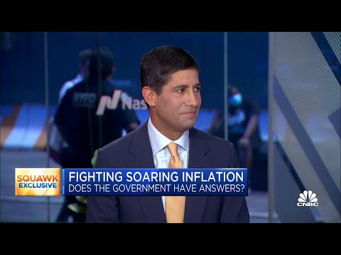 Fmr. Fed Governor Kevin Warsh: I'm 'puzzled' by Fed's slow inflation response