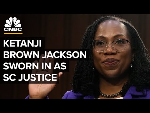 Ketanji Brown Jackson sworn in as Supreme Court justice, replacing Stephen Breyer — 6/30/22
