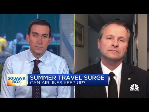 Airlines have oversold tickets, says Allied Pilots Association's Dennis Tajer